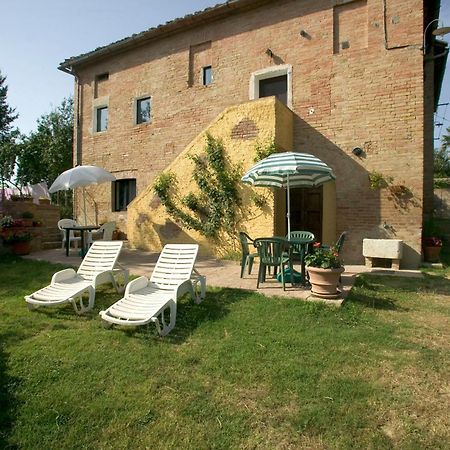 Agriturismo La Grotta Di Montecchino Siena Eksteriør bilde