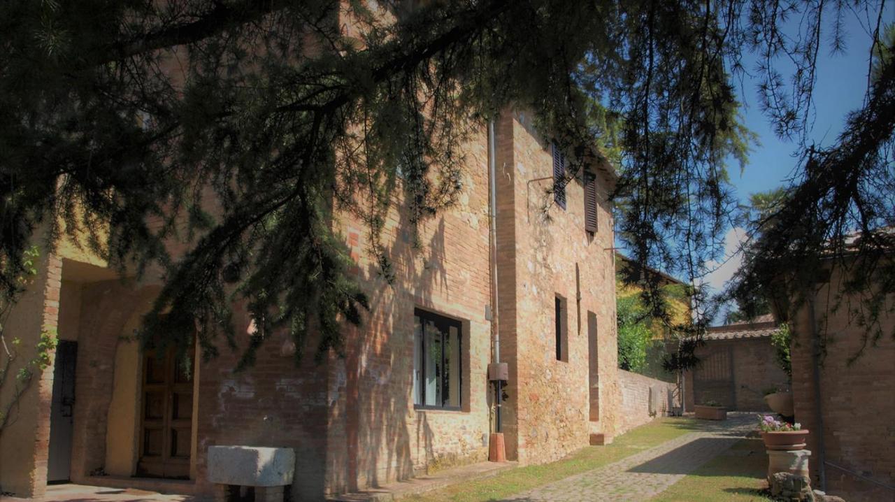 Agriturismo La Grotta Di Montecchino Siena Eksteriør bilde