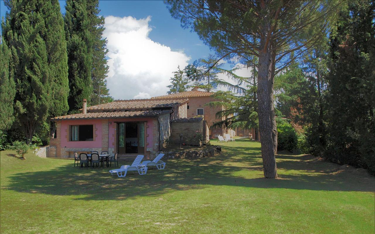 Agriturismo La Grotta Di Montecchino Siena Eksteriør bilde