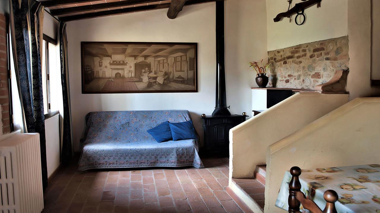 Agriturismo La Grotta Di Montecchino Siena Eksteriør bilde