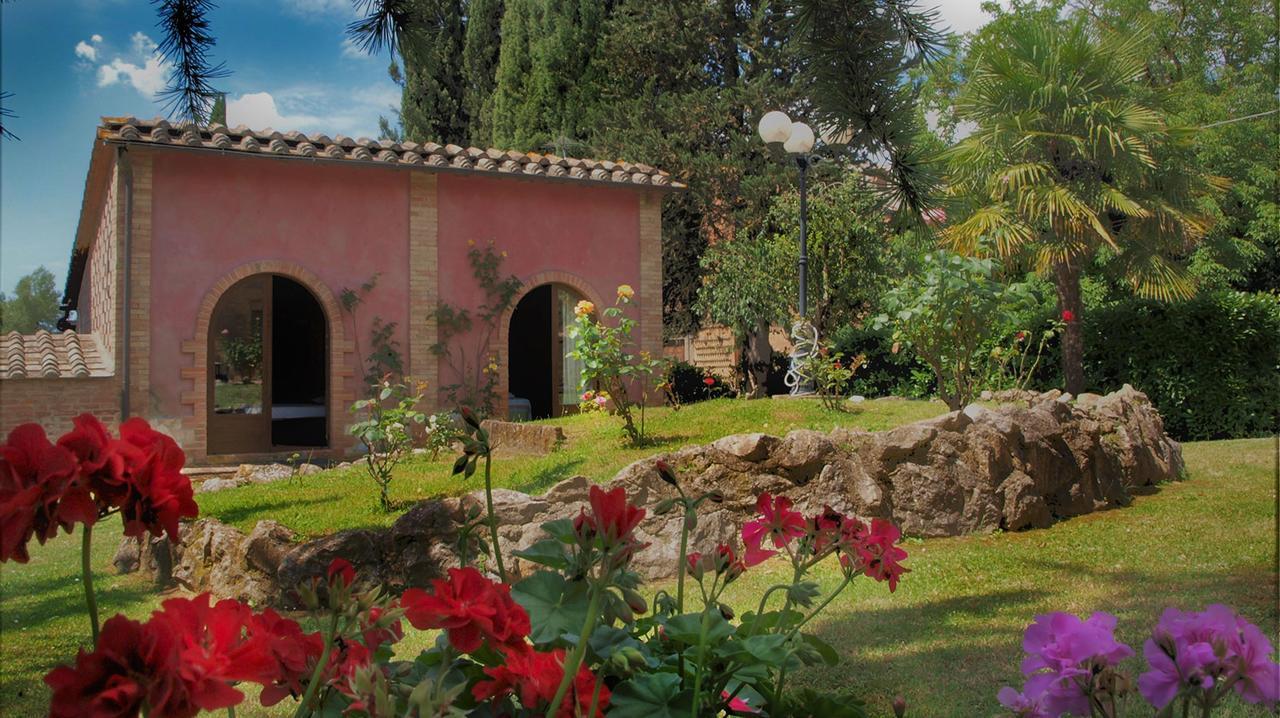 Agriturismo La Grotta Di Montecchino Siena Eksteriør bilde