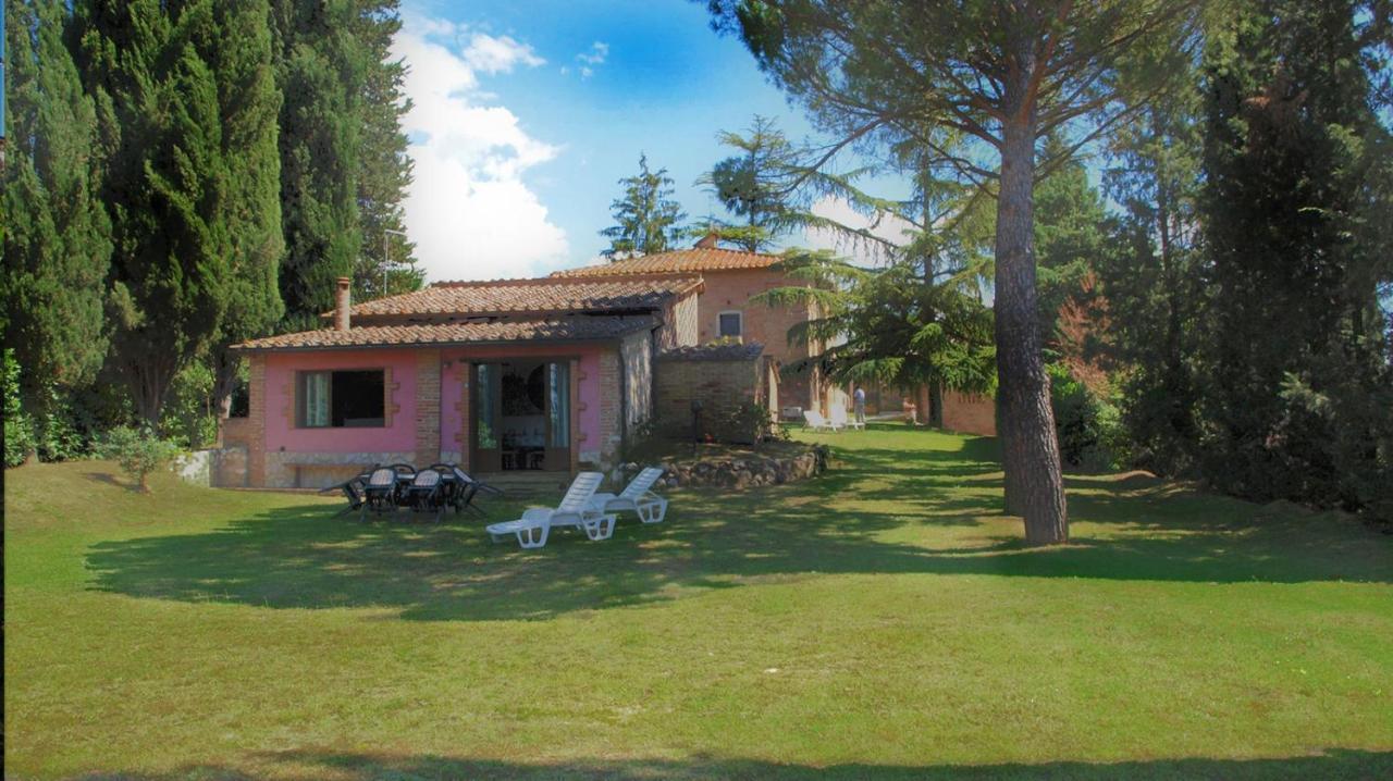 Agriturismo La Grotta Di Montecchino Siena Eksteriør bilde